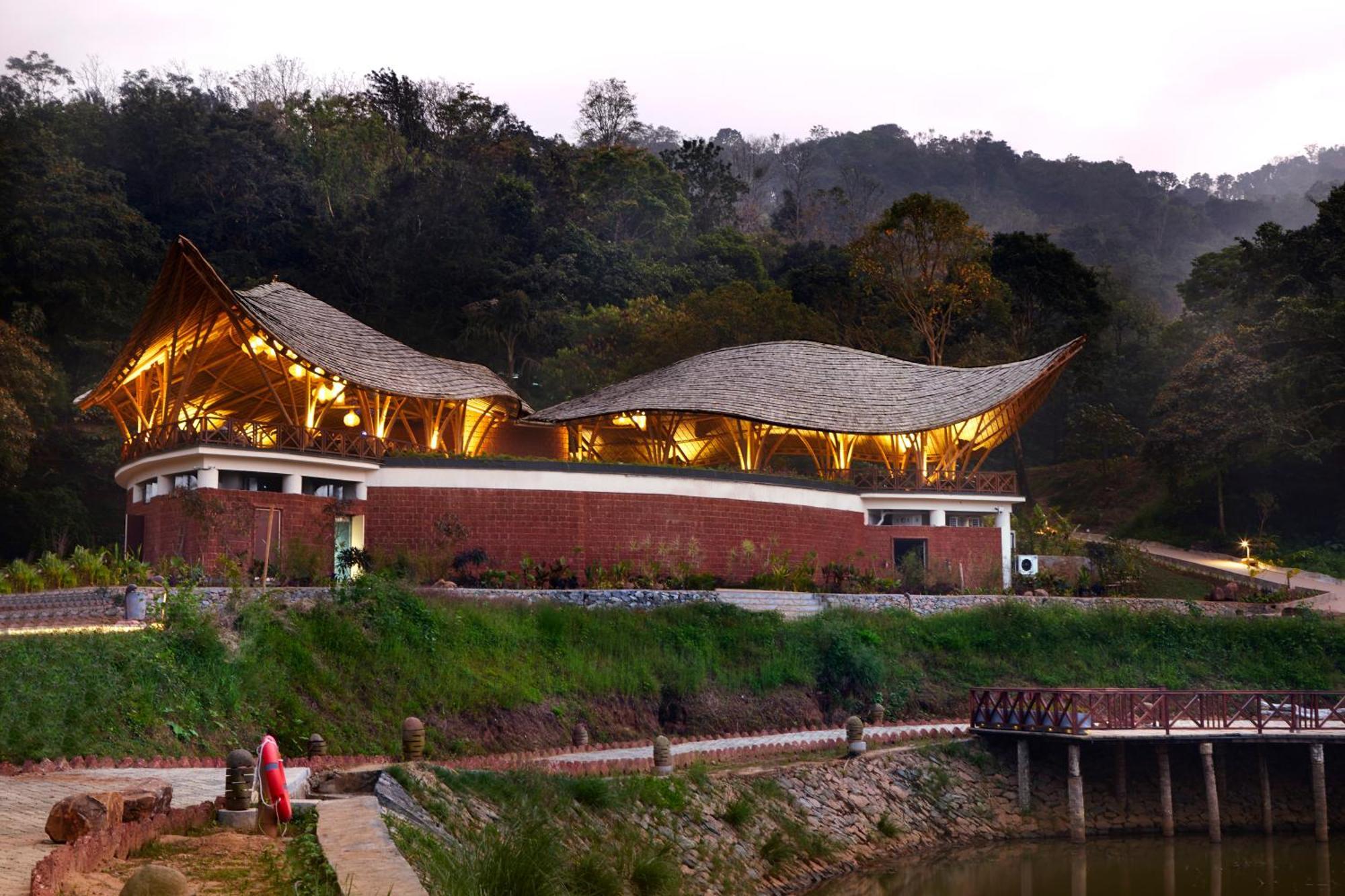 Timbertales Luxury Resort Coorg Мадикери Экстерьер фото
